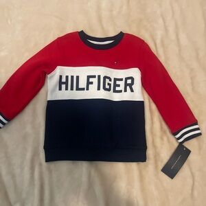 Tommy Hilfiger Pull Over Sweatshirt. SZ 3T